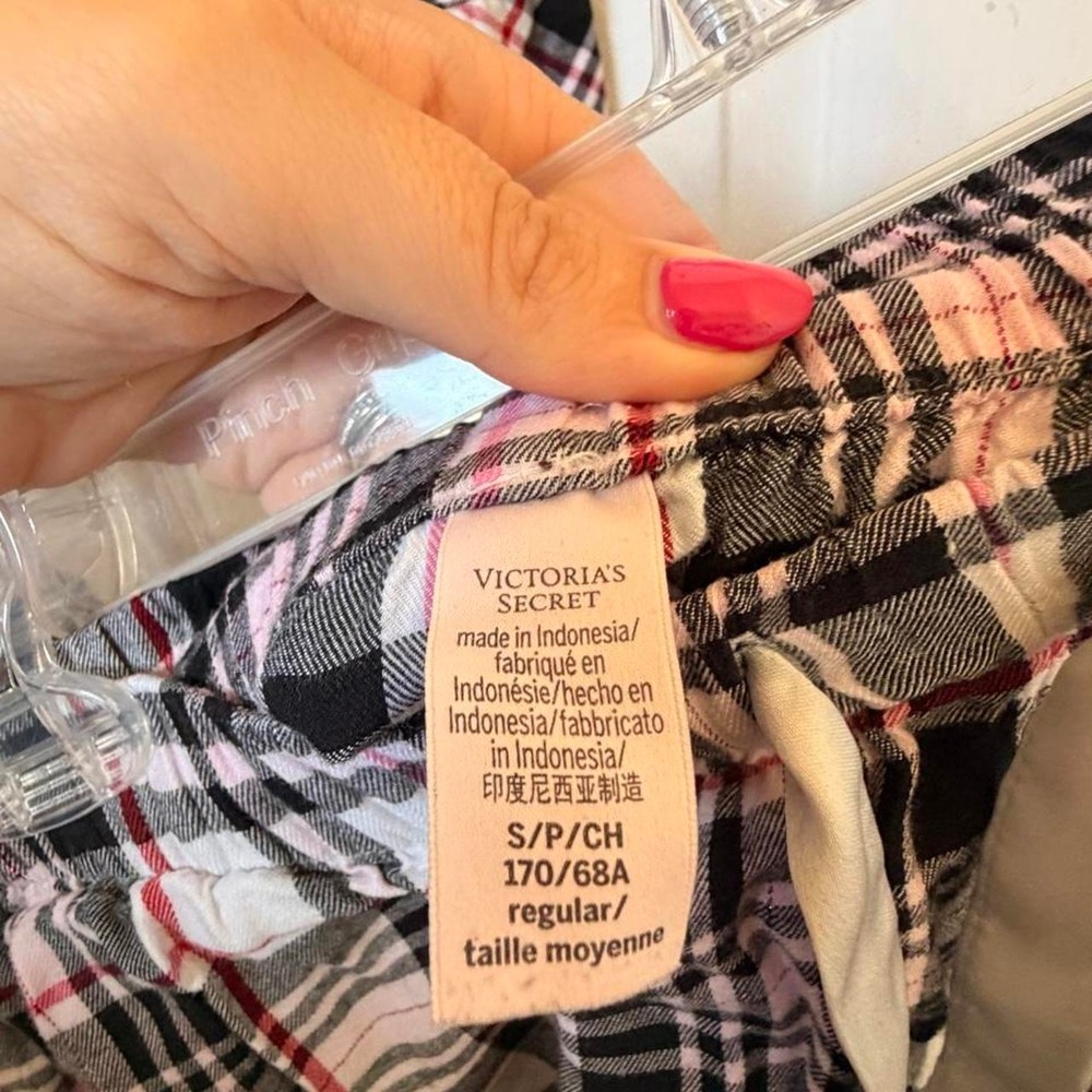 Victoria's Secret plaid pajama set in a S - Picture 4 of 5